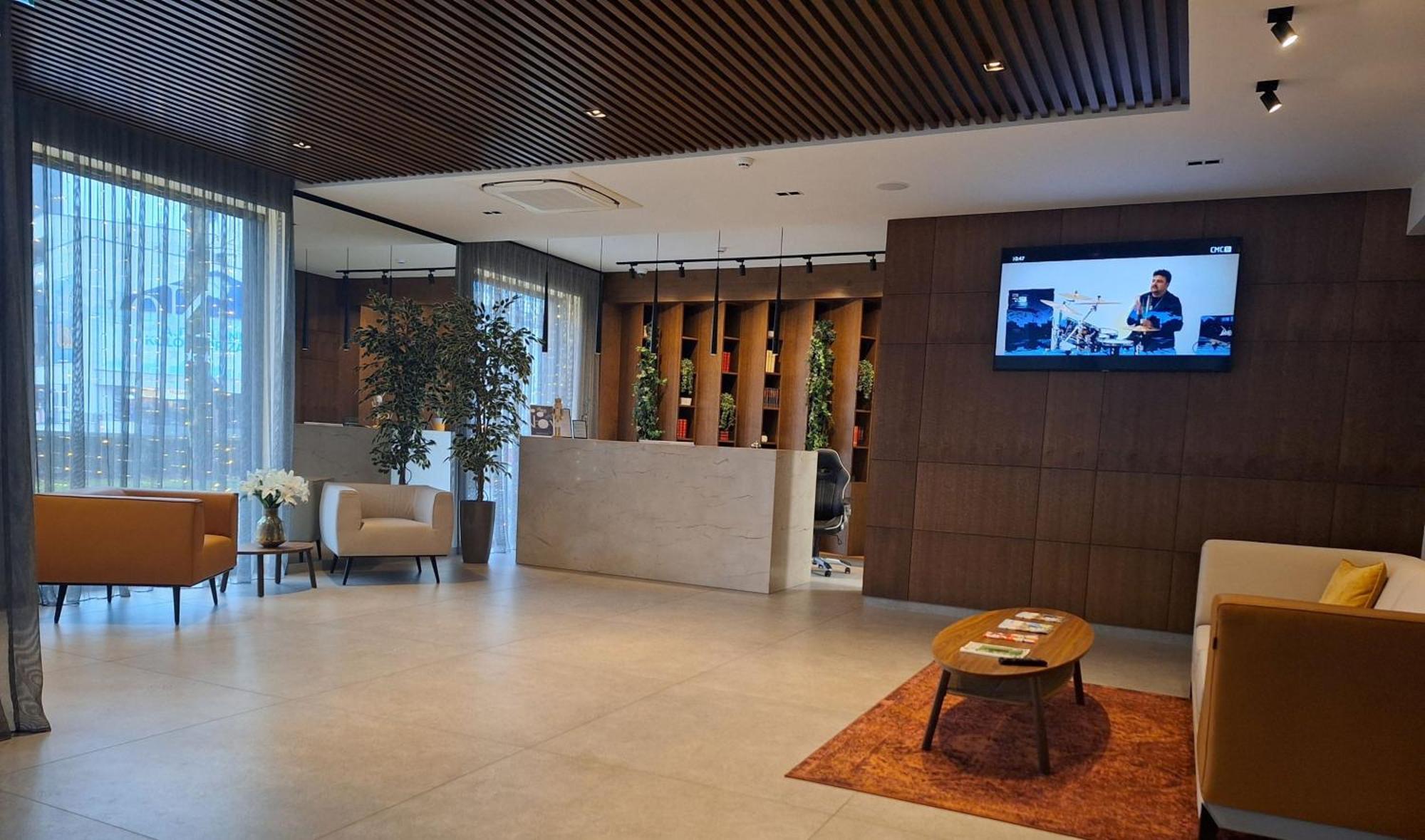 Otel Inova 4*