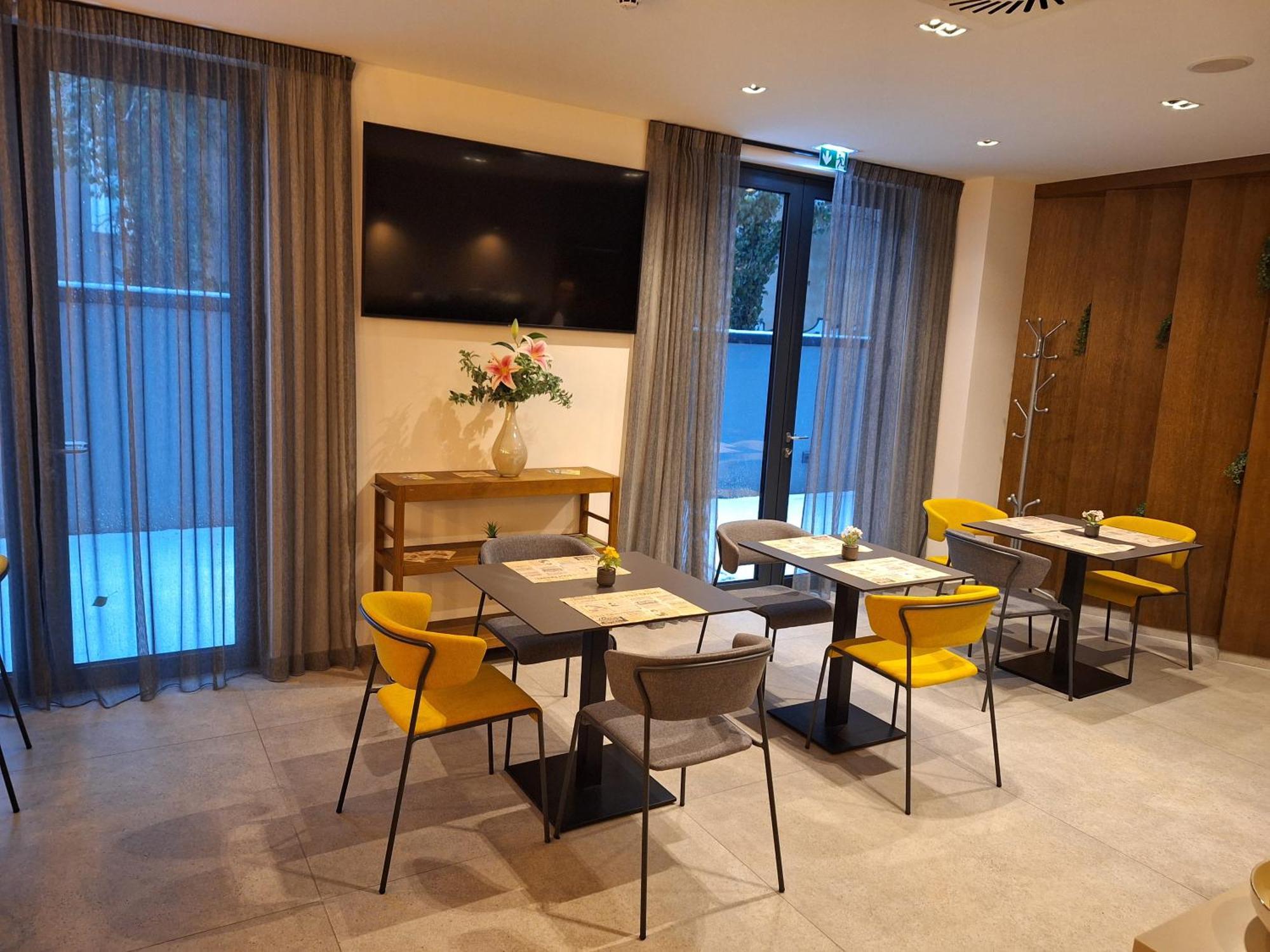 Inova Otel